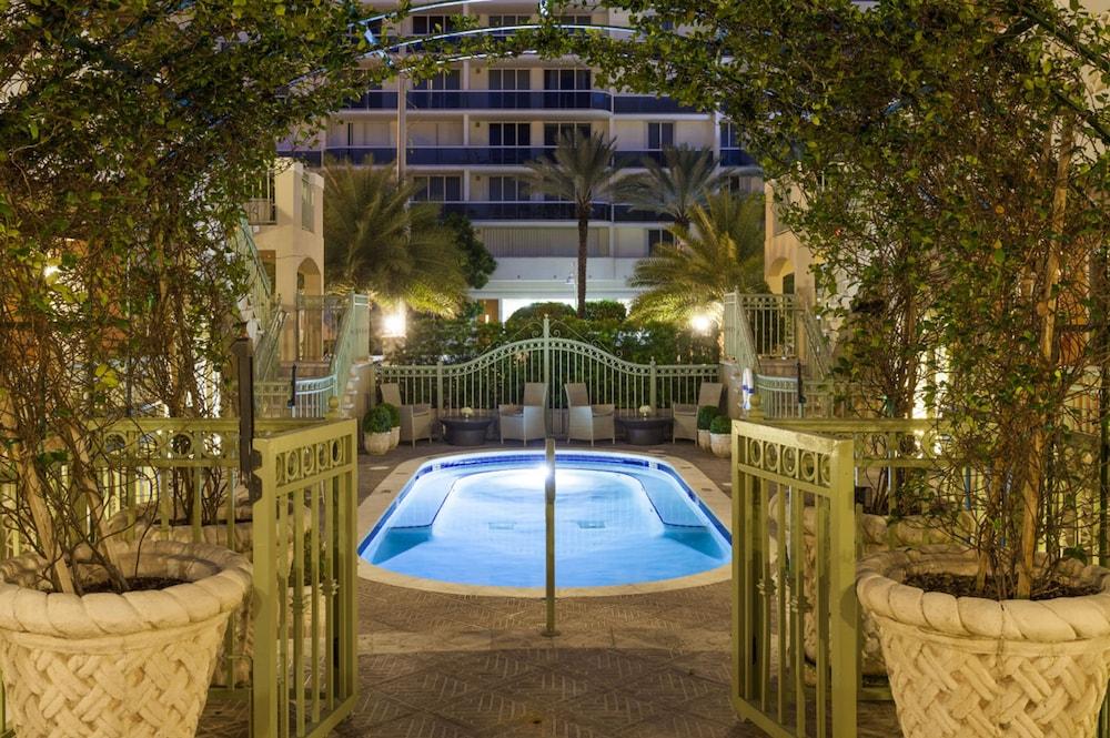 Sun Harbour Boutique Hotel Bal Harbour Bagian luar foto