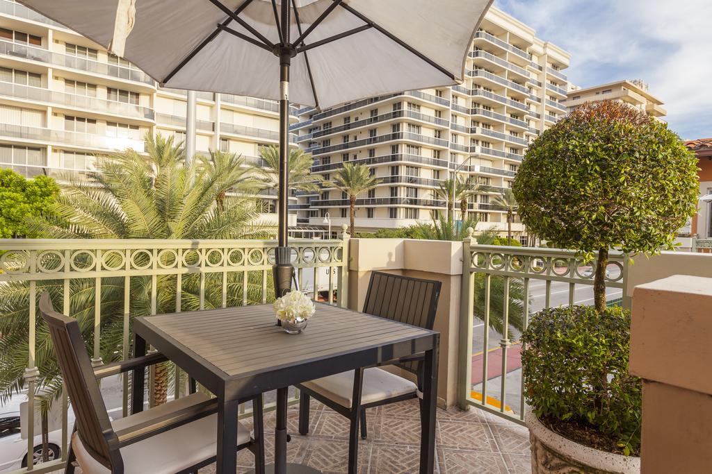 Sun Harbour Boutique Hotel Bal Harbour Bagian luar foto