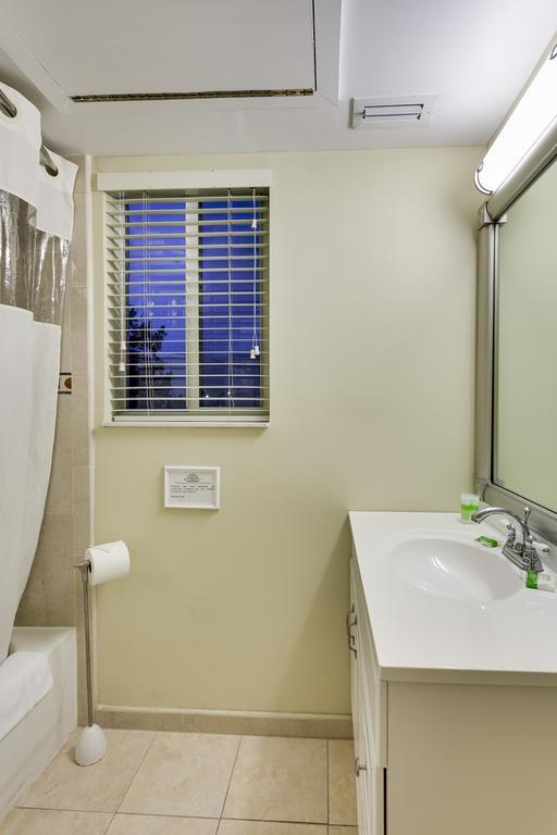 Sun Harbour Boutique Hotel Bal Harbour Bagian luar foto